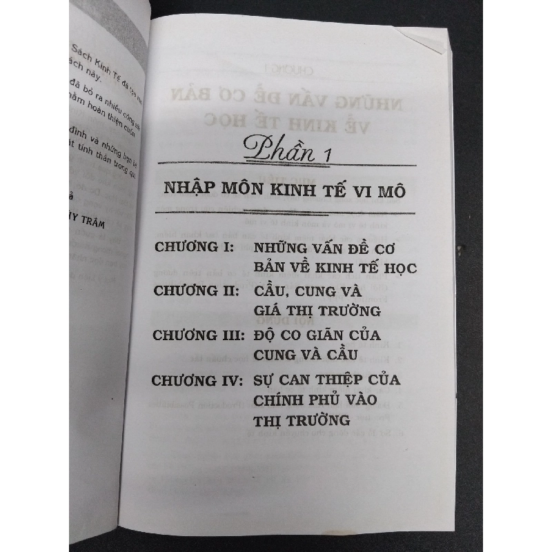 Kinh tế vi mô mới 90% bẩn nhẹ rách bìa sau 2011 HCM2606 Đinh Thùy Trâm GIÁO TRÌNH, CHUYÊN MÔN 915726