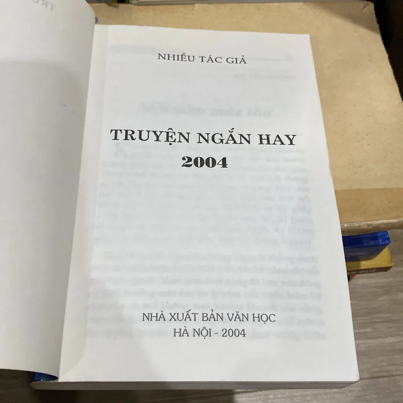 TRUYỆN NGẮN HAY 2004 (XB 2004) 674909