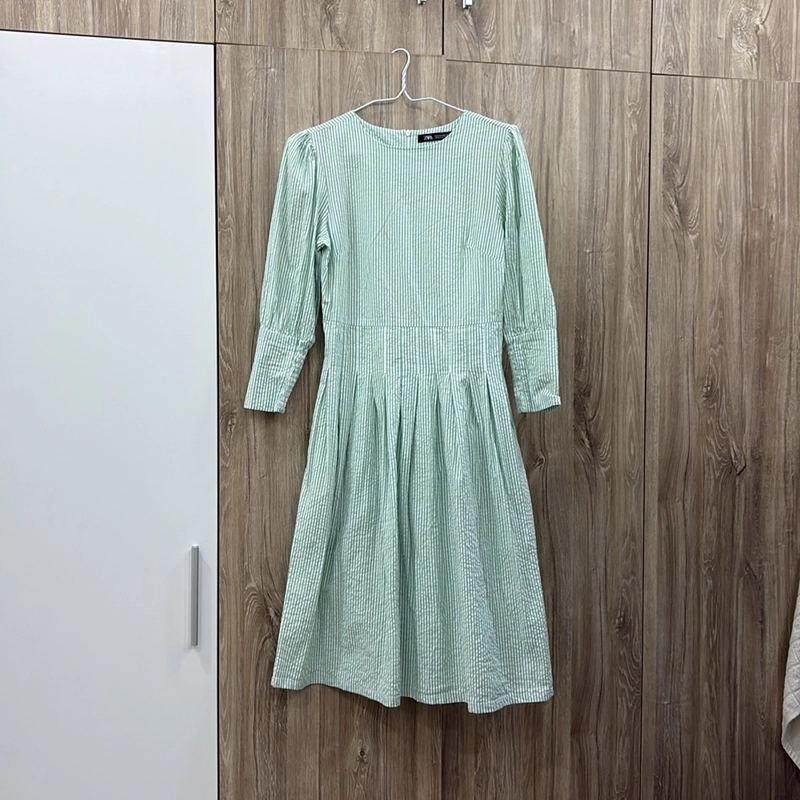 Đầm dạo phố Zara size S ( 48kg đổ lại, eo 68) là mặc đẹp  477713