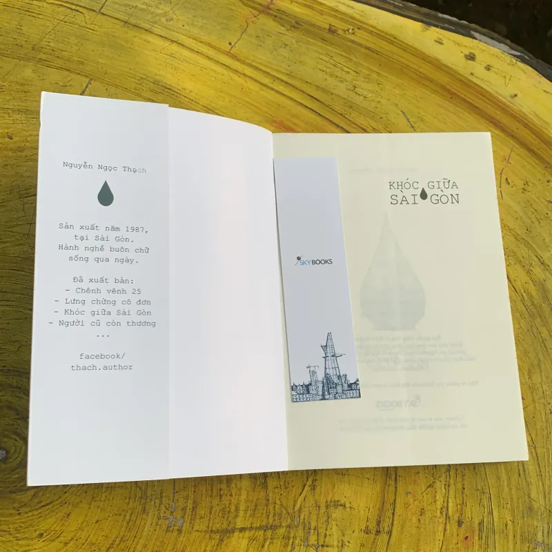 KHÓC GIỮA SÀI GÒN - NGUYỄN NGỌC THẠCH 746797