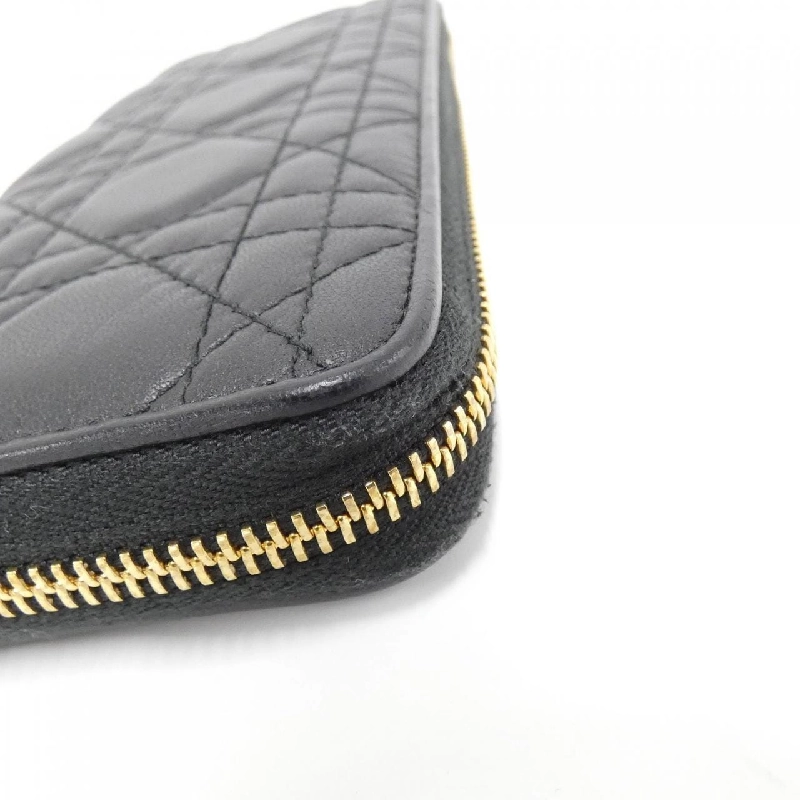 Ví Christian Dior Lady Dior Voyageur S0007ONMJ 622882