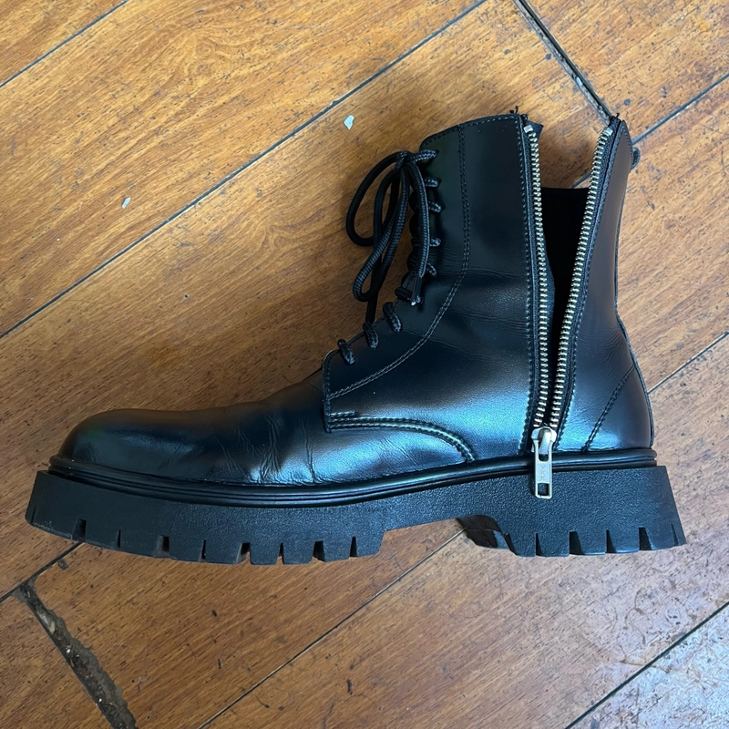 Bốt nam đen sz 41 mới 95% 466717