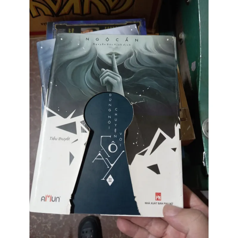 Đừng nói chuyện với cô ấy 1003588