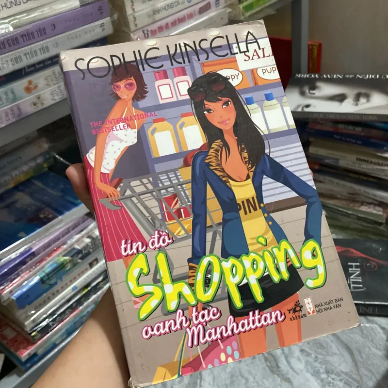 Tín đồ shopping oanh tạc Manhattan - Sophie Kinsella 970797