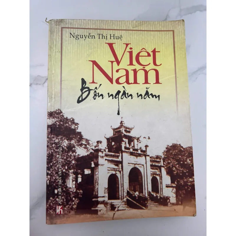Việt Nam Bốn Ngàn Năm – Nguyễn Thị Huệ 688985