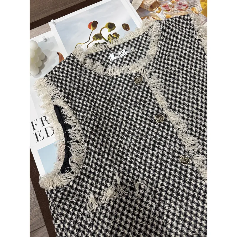 Áo Gile vải dạ tweed mặc lên siêu sang 726741