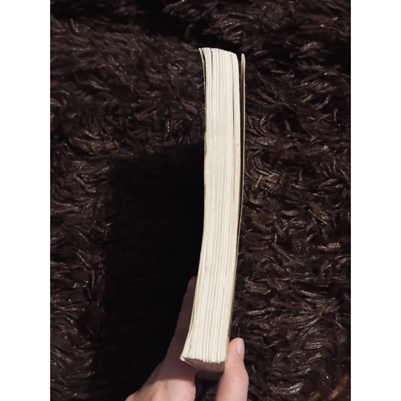 Bút ký dưới hầm 733036