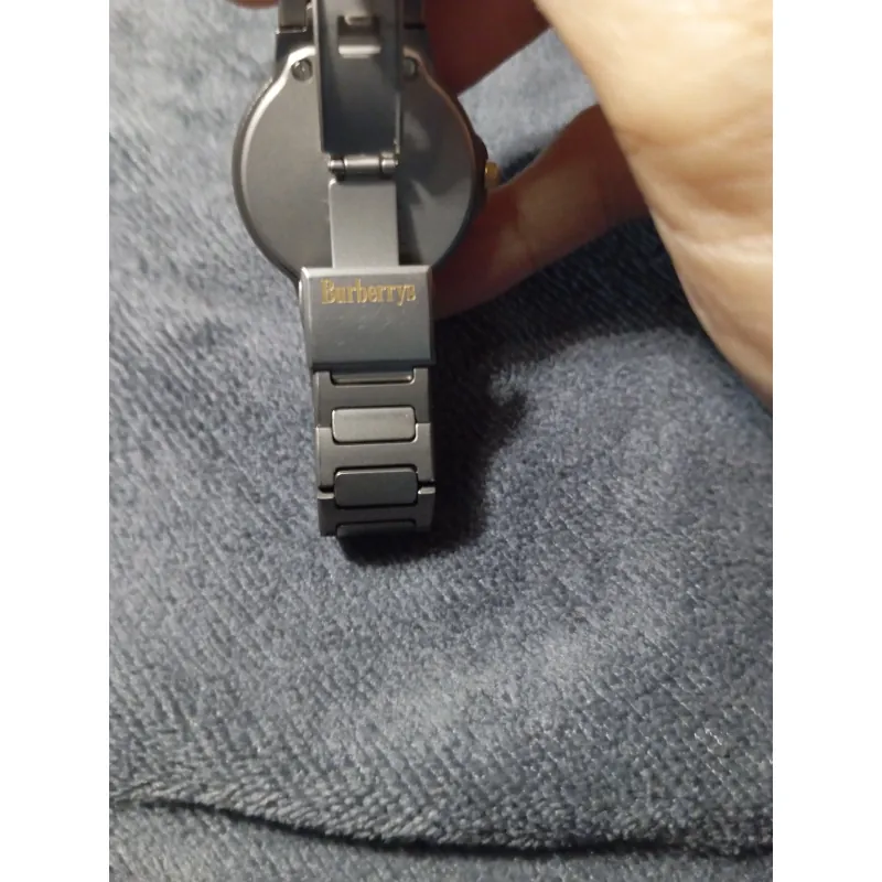 Đồng hồ BURBERY hàng hiệu chuẩn AU, demi vàng 14k, toàn thân titanium 754917