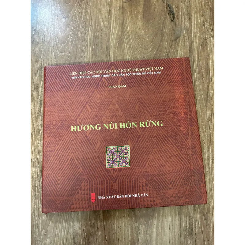 Hương núi hồn rừng – Tác giả: Trần Đàm 761323