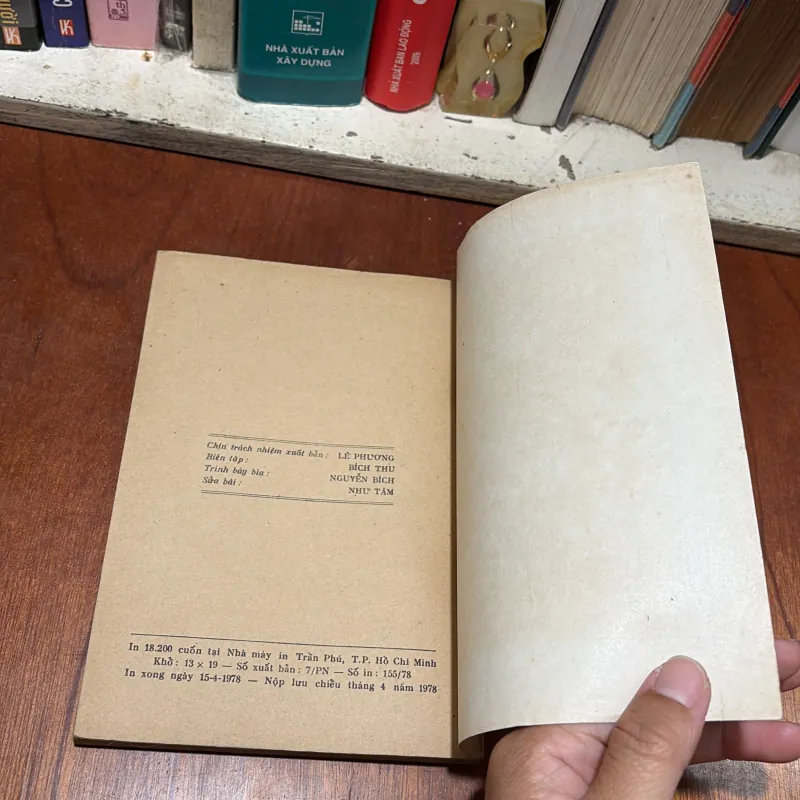 II Sách Xưa: Ngây Thơ - Nguyễn Khắc Viện - 1978 791979