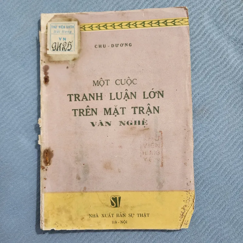 Một cuộc tranh luận lớn trên mặt trận văn nghệ | chu dương | 1958 1001580