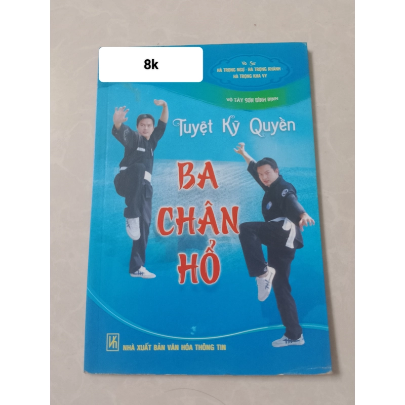 Em dọn tủ cần pass sách cũ ạ. 543054