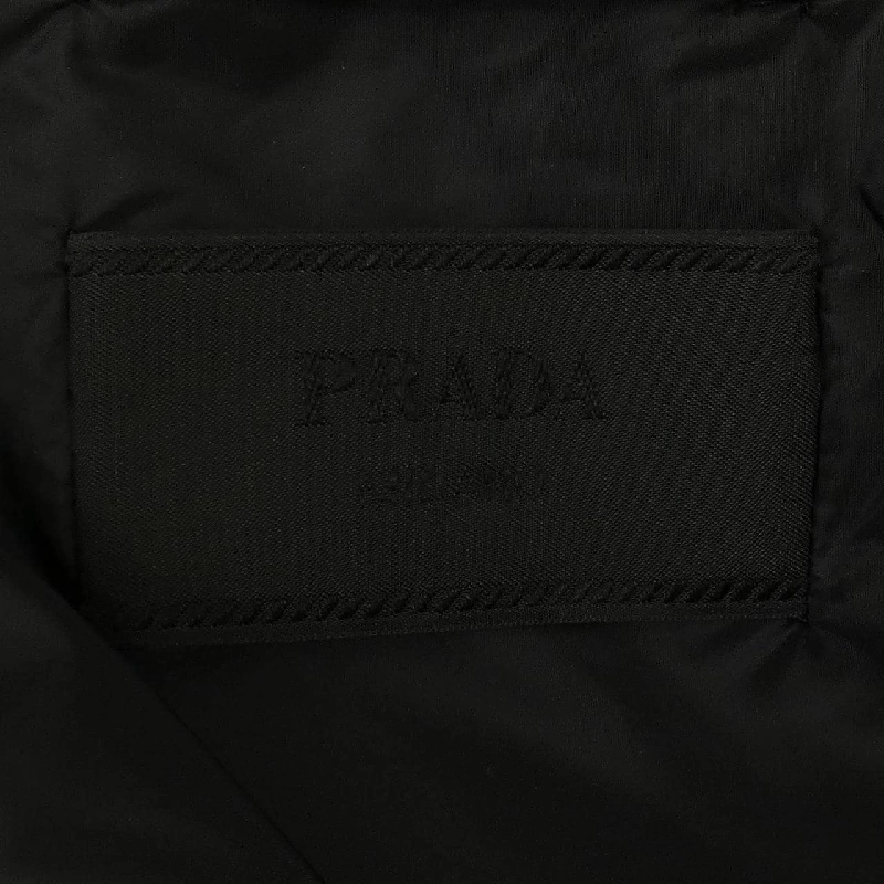 Áo khoác PRADA logo tam giác RE-NYLON SGC057 S221 11FC - Hàng hiệu Chính hãng 890212