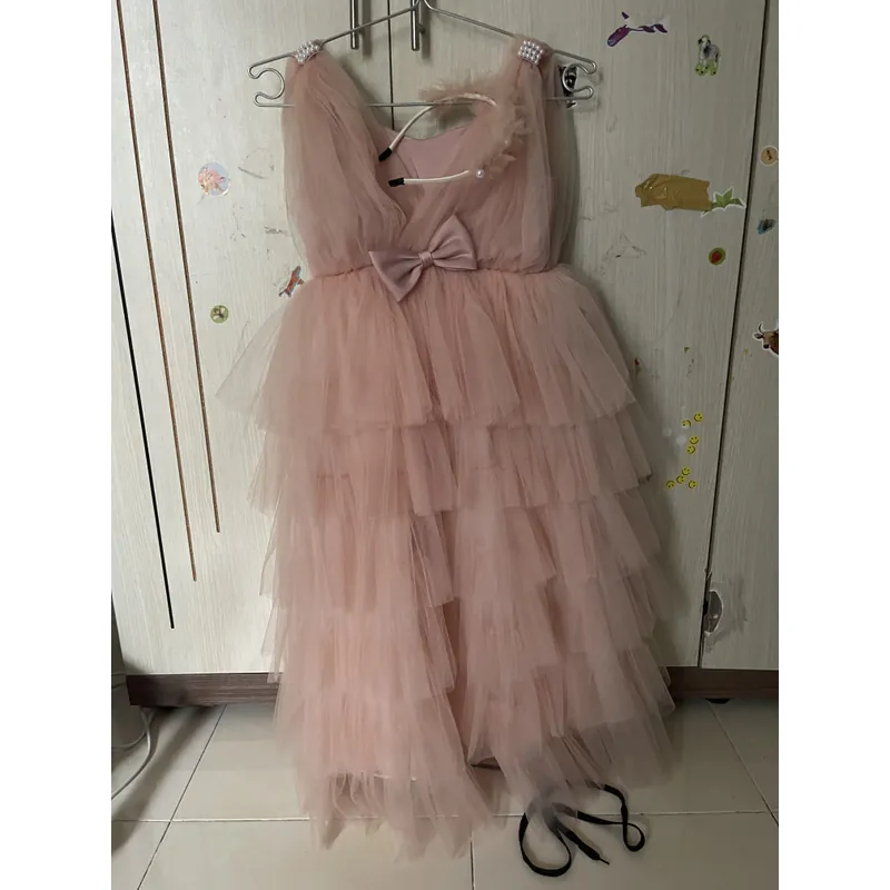 Đầm thiết kế cho bé gái 5-6 tuổi- Hồng Patel - còn mới  701523