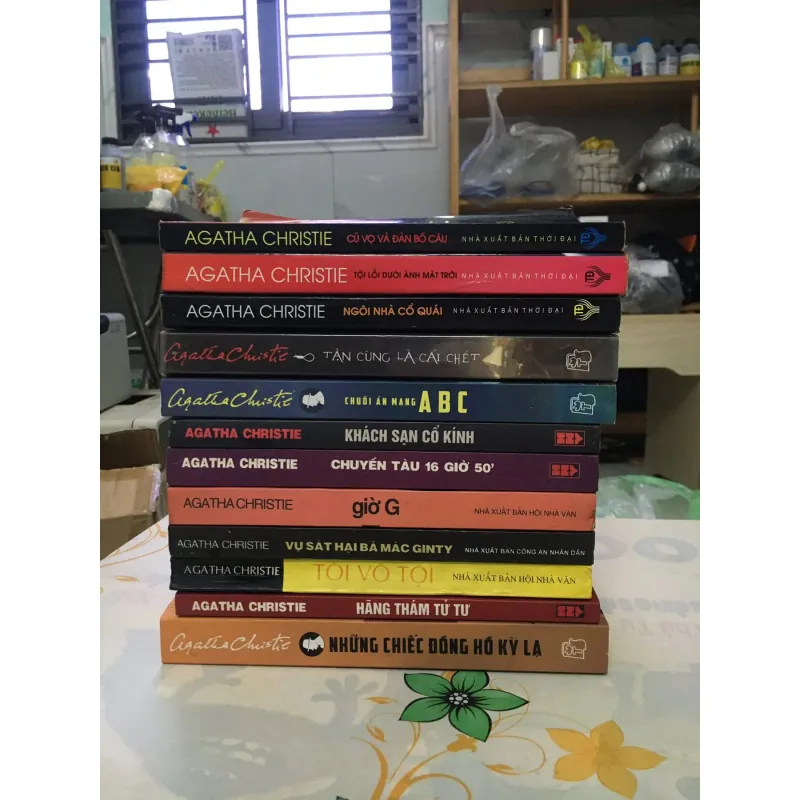 Bộ trinh thám Agatha Christie 12 quyển  753788