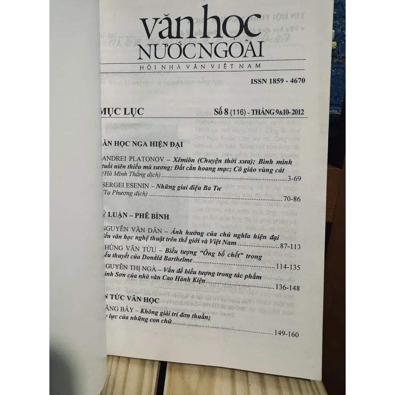 Văn học Nước Ngoài Số 8-2012 605262