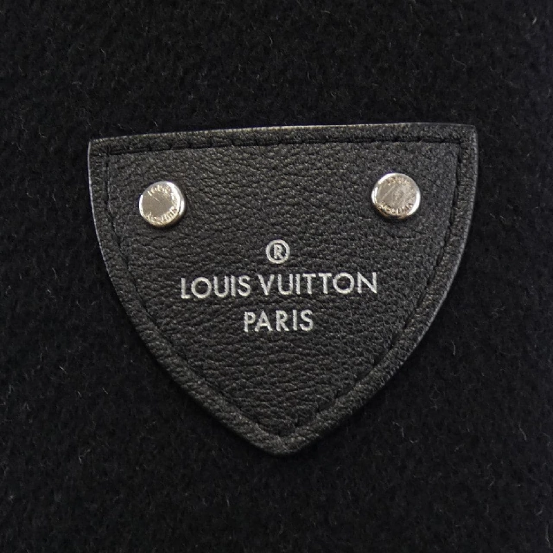 Áo khoác có mũ LOUIS VUITTON FGCO40QWE - Hàng hiệu Authentic 810523