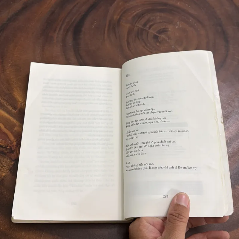 II Sách Hay: Ngược Chiều Vun Vút - JOE RUELLE - 2012 990767