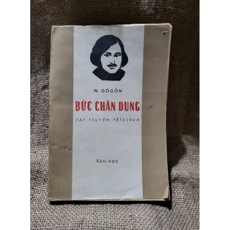 BỨC CHÂN DUNG GOGON  - TẬP TRUYỆN PÊTEC BUA 744937