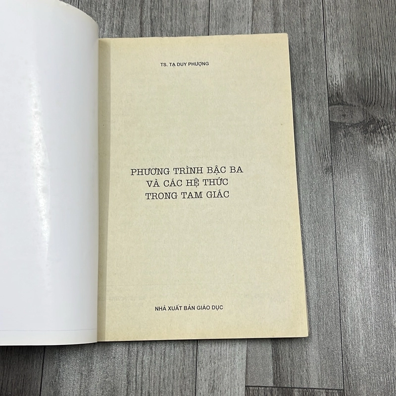 Phương trình bậc ba và các hệ thức trong tam giác. 2a5 529570