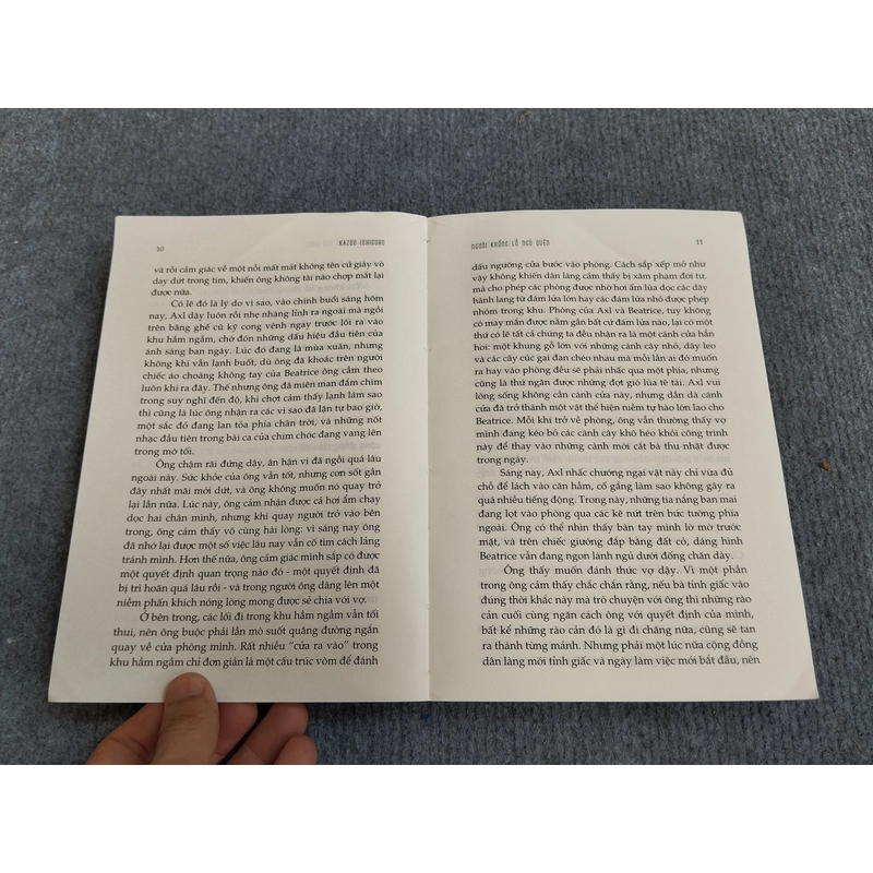 NGƯỜI KHỔNG LỒ NGỦ QUÊN 551771