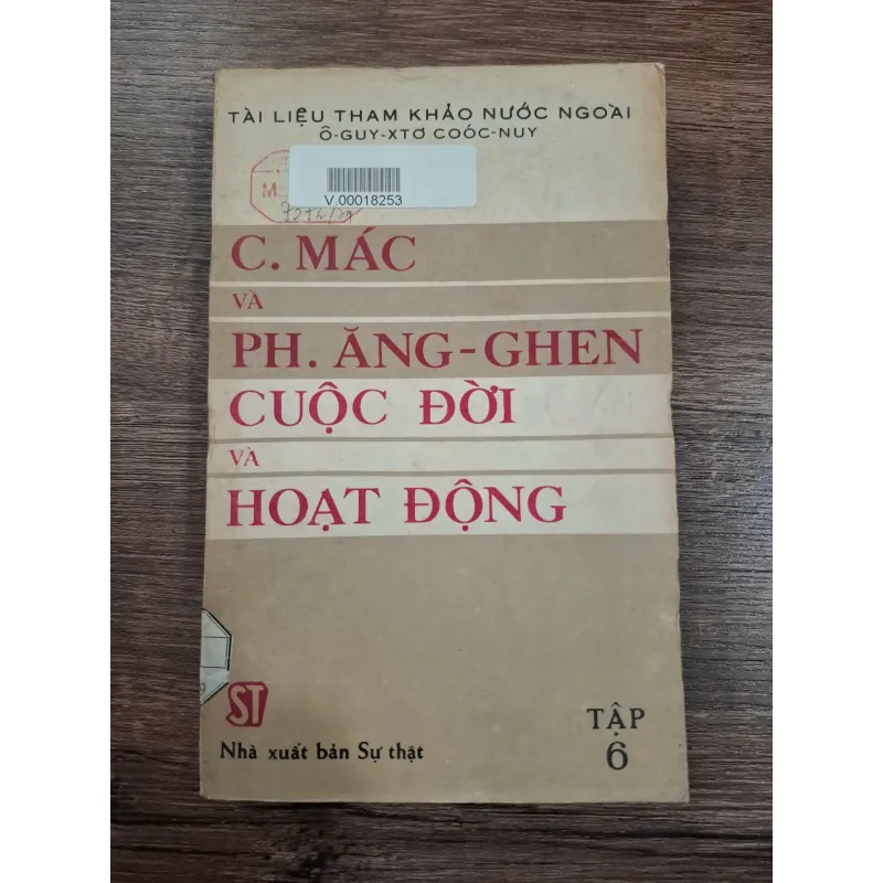 C. Mác và Ph. Ăng-ghen: Cuộc đời và hoạt động (Tập 6) - Ô-guy-xtơ Coóc-nuy 714889