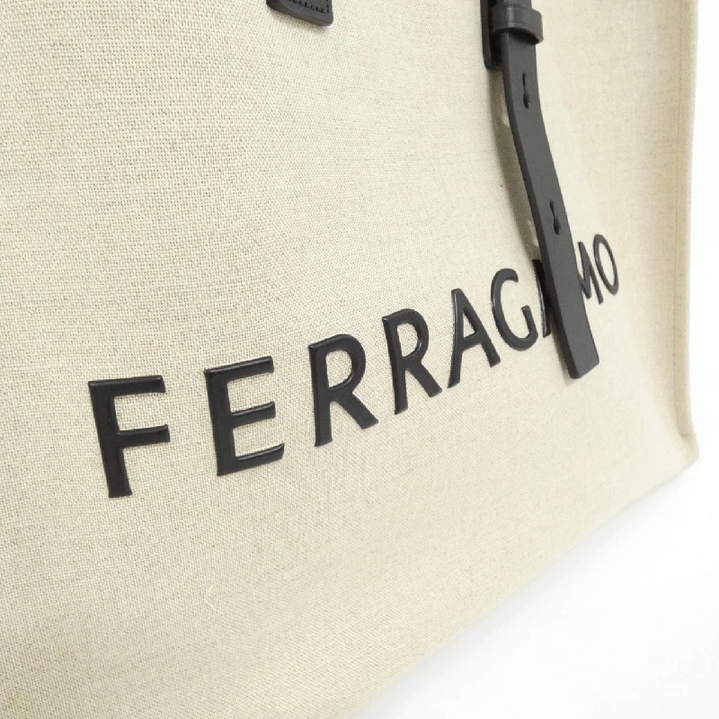 Túi xách Salvatore Ferragamo 24 1298 - Hàng hiệu Chính hãng 765387