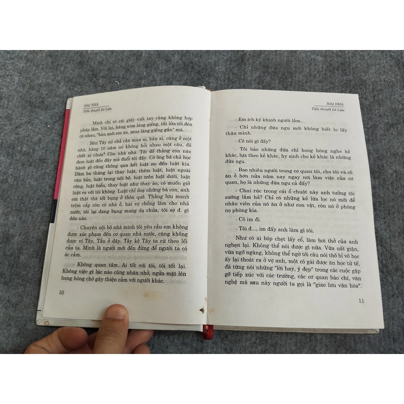 HAI NHÀ - LÊ LỰU 545861