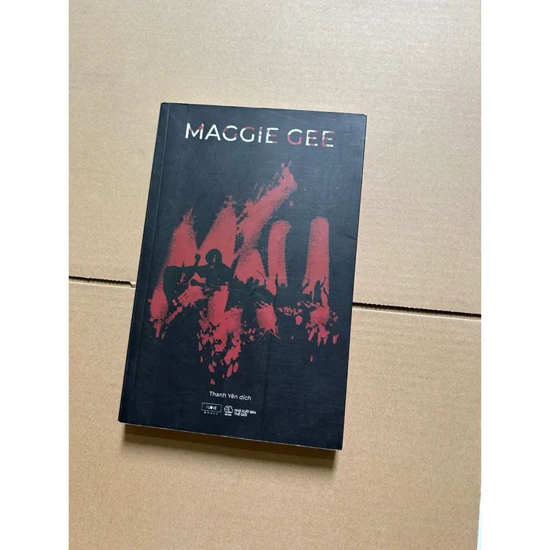 Máu - Maggie Gee 734415