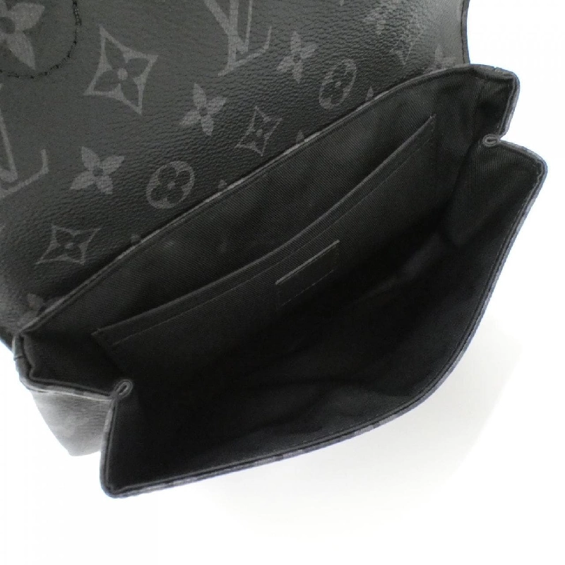 Túi xách vai Louis Vuitton Monogram Eclipse Steamer PM M46953 609205