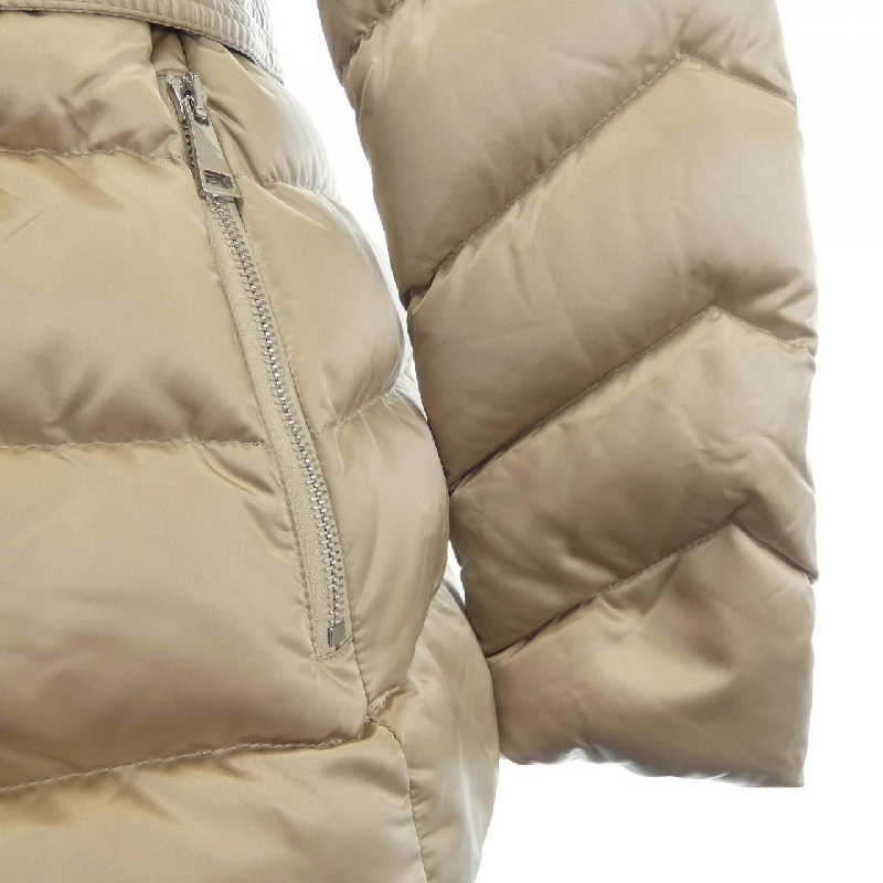 Áo khoác lông vũ MONCLER 640198