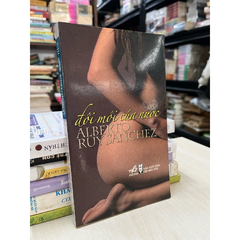 Đôi môi của nước - Alberto Ruy Sanchez 740613