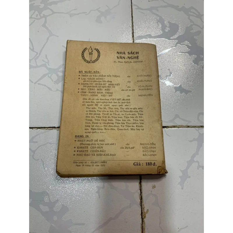 Tự học coi chỉ tay xb 1970 719862