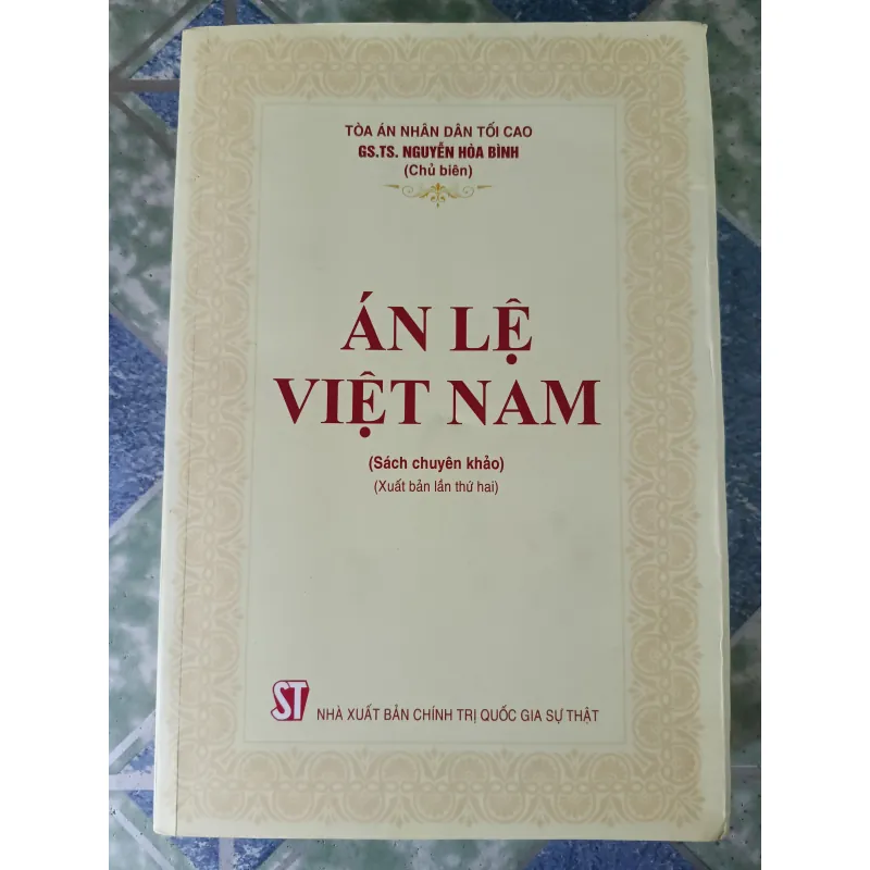 Án lệ Việt Nam - Nguyễn Hòa Bình 748563