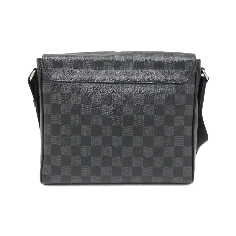 Túi xách vai Louis Vuitton Damier Graphite District PM N41028 613776