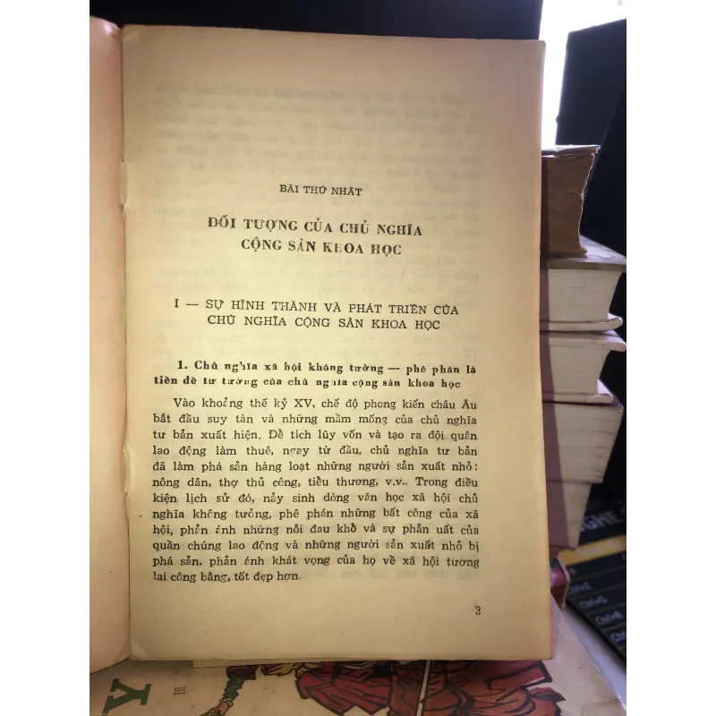 Chủ nghĩa cộng sản khoa học - Chương trình trung cấp 1017753