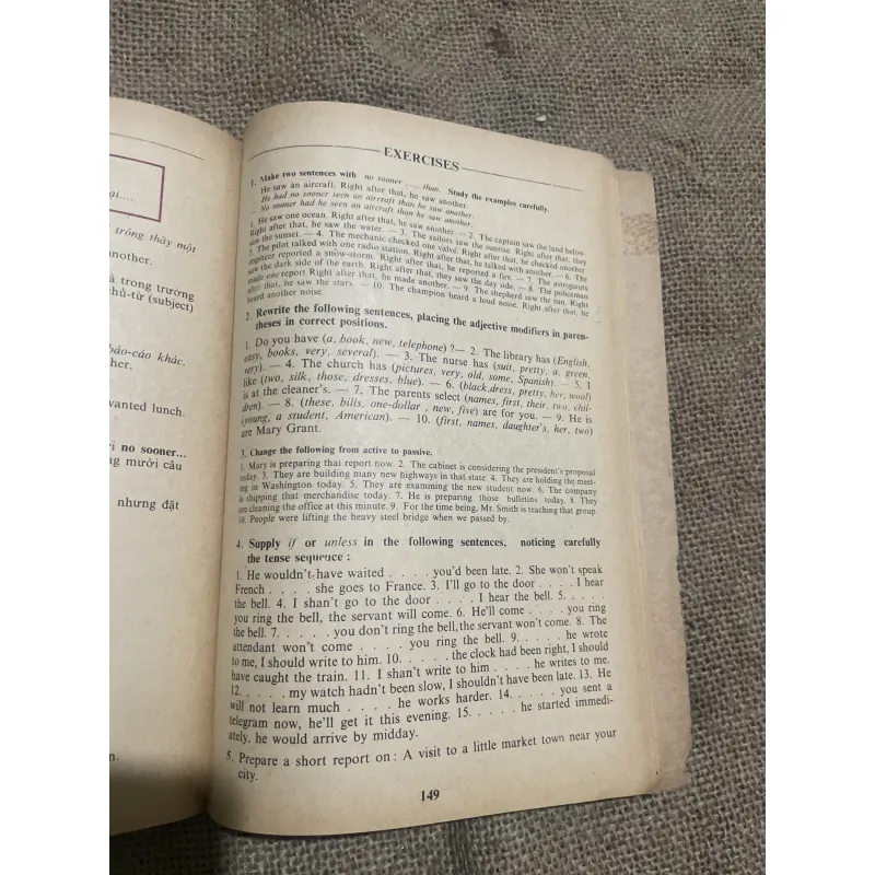 MODERN ENGLISH BOOK FOUR - for Vietnamese Students - LÊ BÁ KÔNG 747344