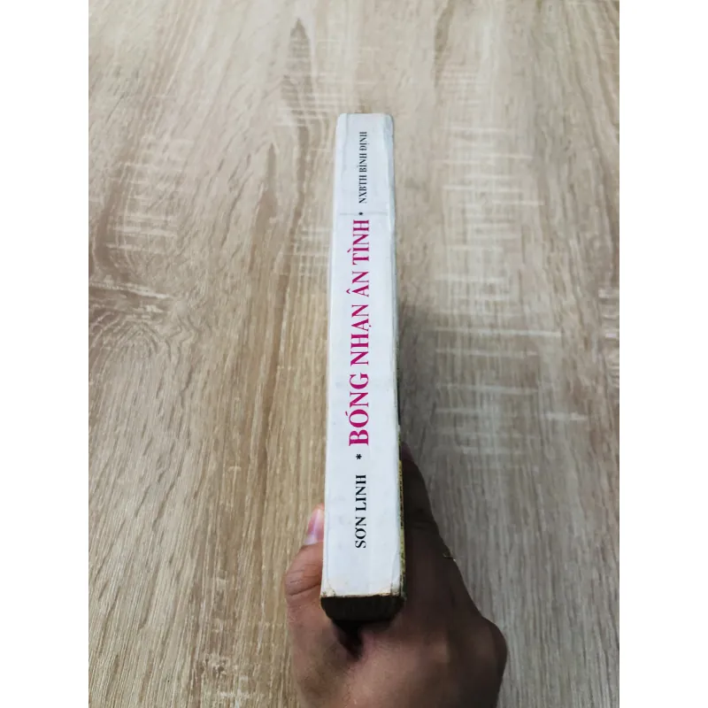 BÓNG NHẠN ÂN TÌNH 961423