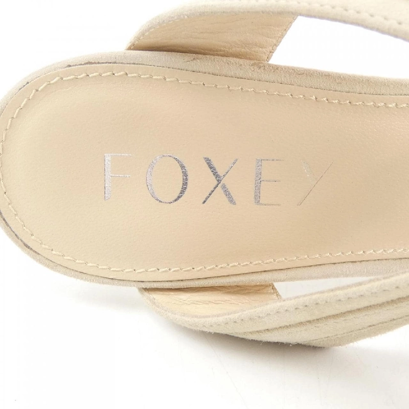 【Mã giảm giá】Giày FOXEY 664963