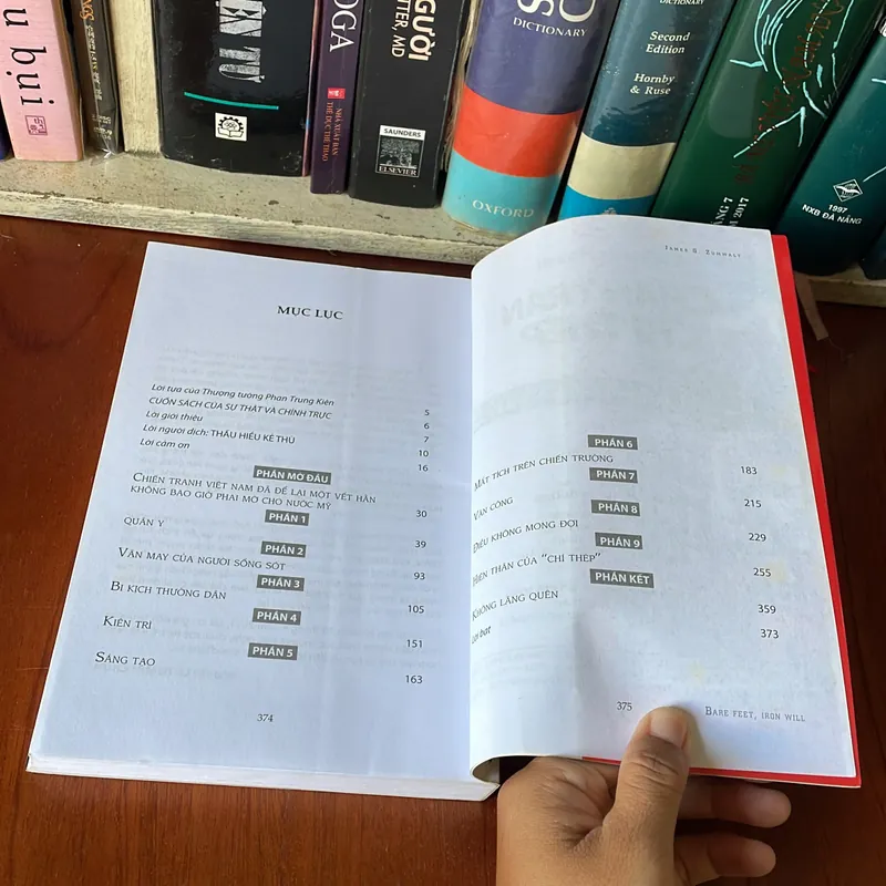 II Sách Lịch Sử: Chân Trần Chí Thép - James G. Zumwalt - 2011 559055