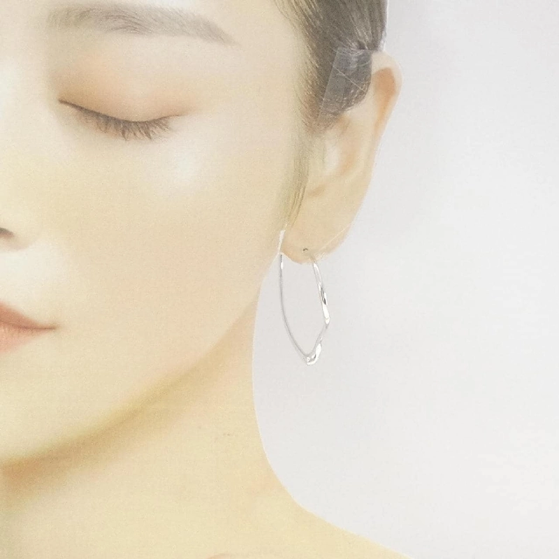 Bông tai hình trái tim mở Tiffany 666299