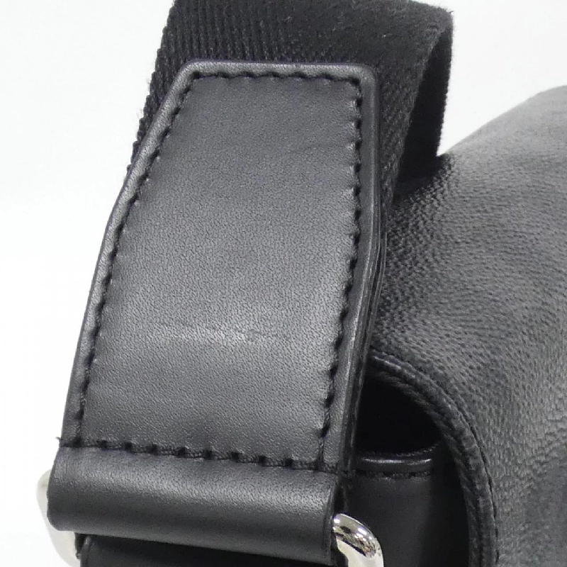 Túi đeo vai Louis Vuitton Damier Graphite District PM N41028 - Hàng hiệu Chính hãng 776501