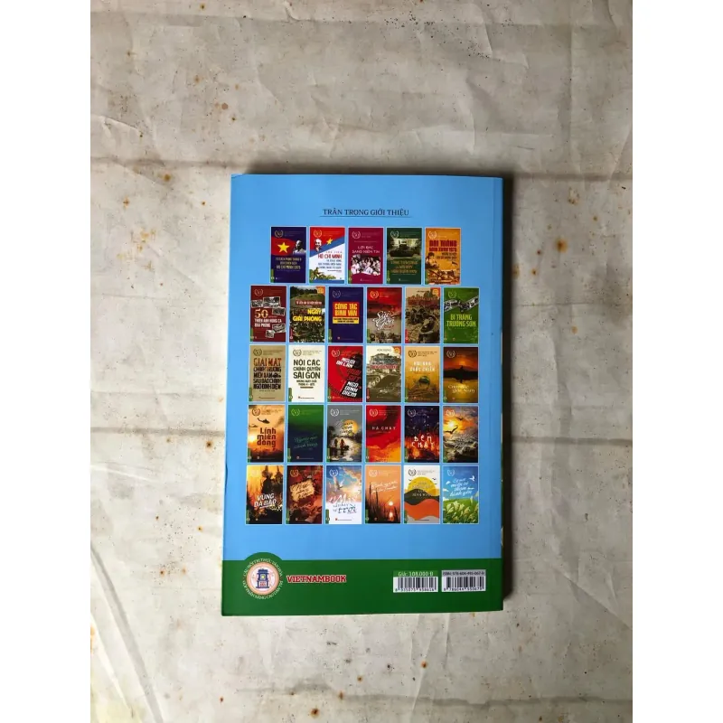 Có Một Miền Cỏ Thơm Bình Yên - Hoài Hương 785314