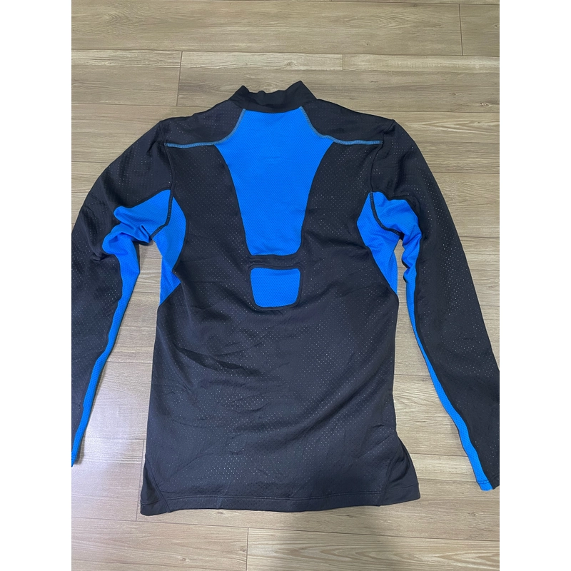 Áo giữ nhiệt dài tay Nike Pro COMBAT 381311