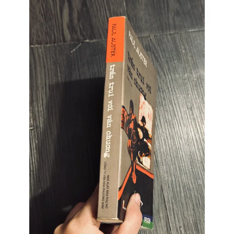 Trần trụi với văn chương 600984