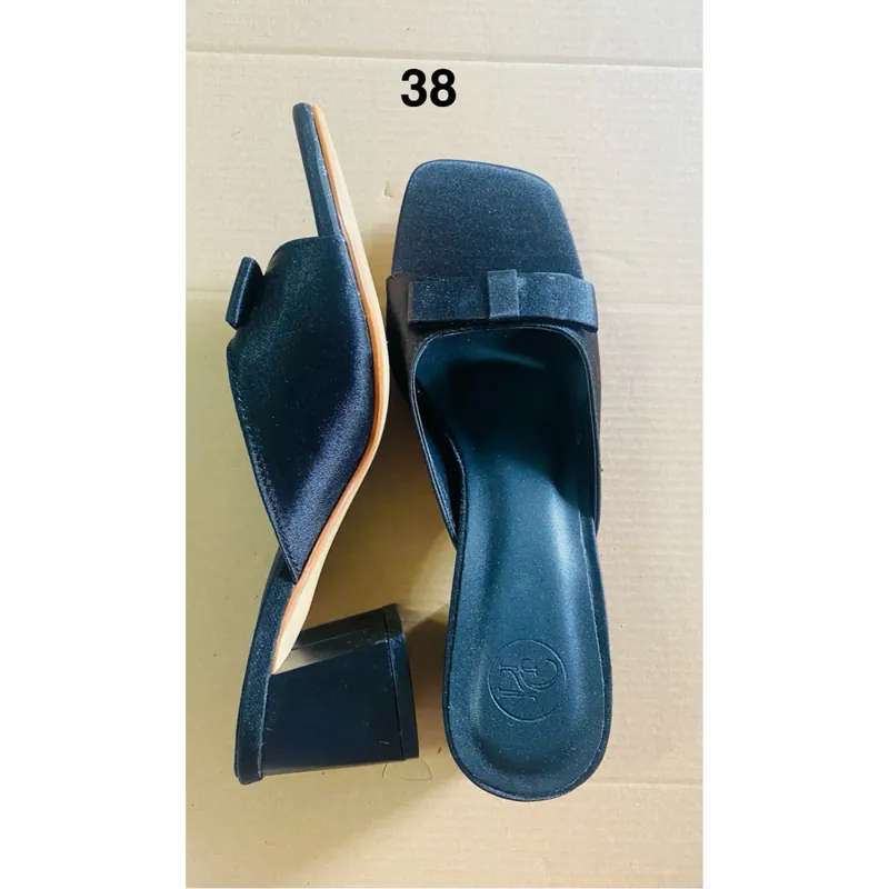 Dép nữ size 38 561952