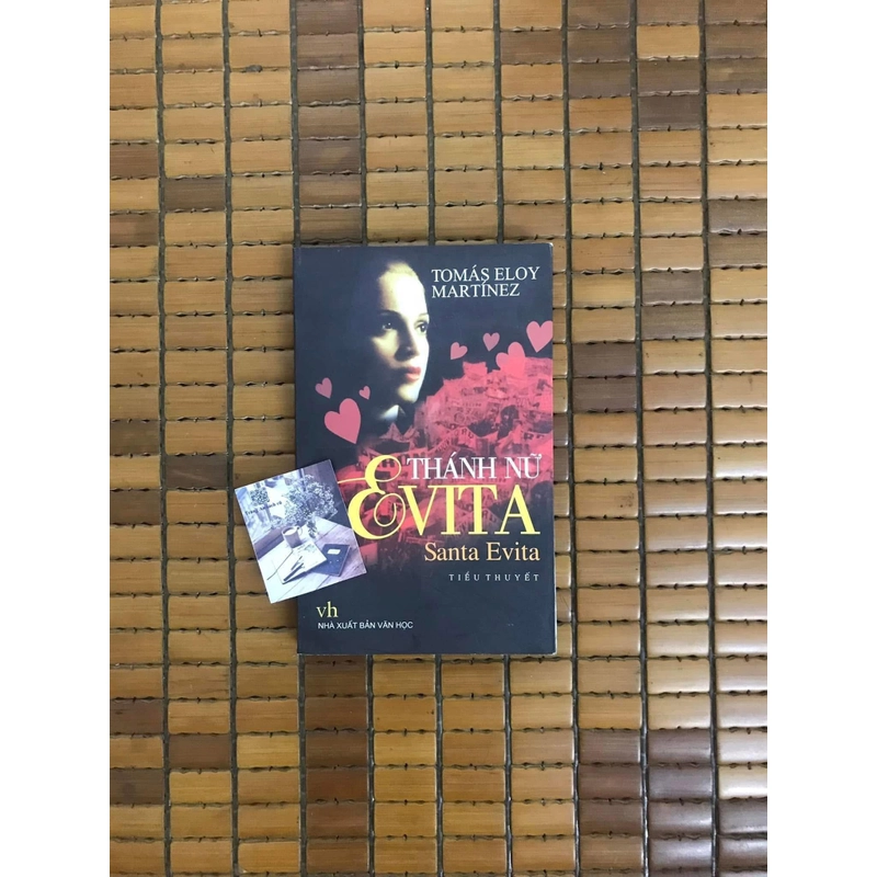 Thánh nữ Evita Martinez 464164