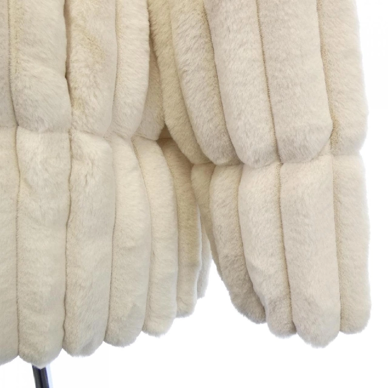 MONCLER FARE Áo khoác lông - Hàng hiệu Chính hãng 817828