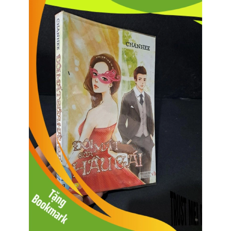 (TẶNG BOOKMARK) Đôi mắt của hầu gái mới 90% bẩn nhẹ 2013 ChanHee RBK1604 VĂN HỌC 943329