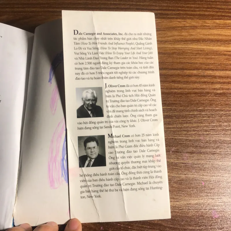 Lợi thế bán hàng  989809